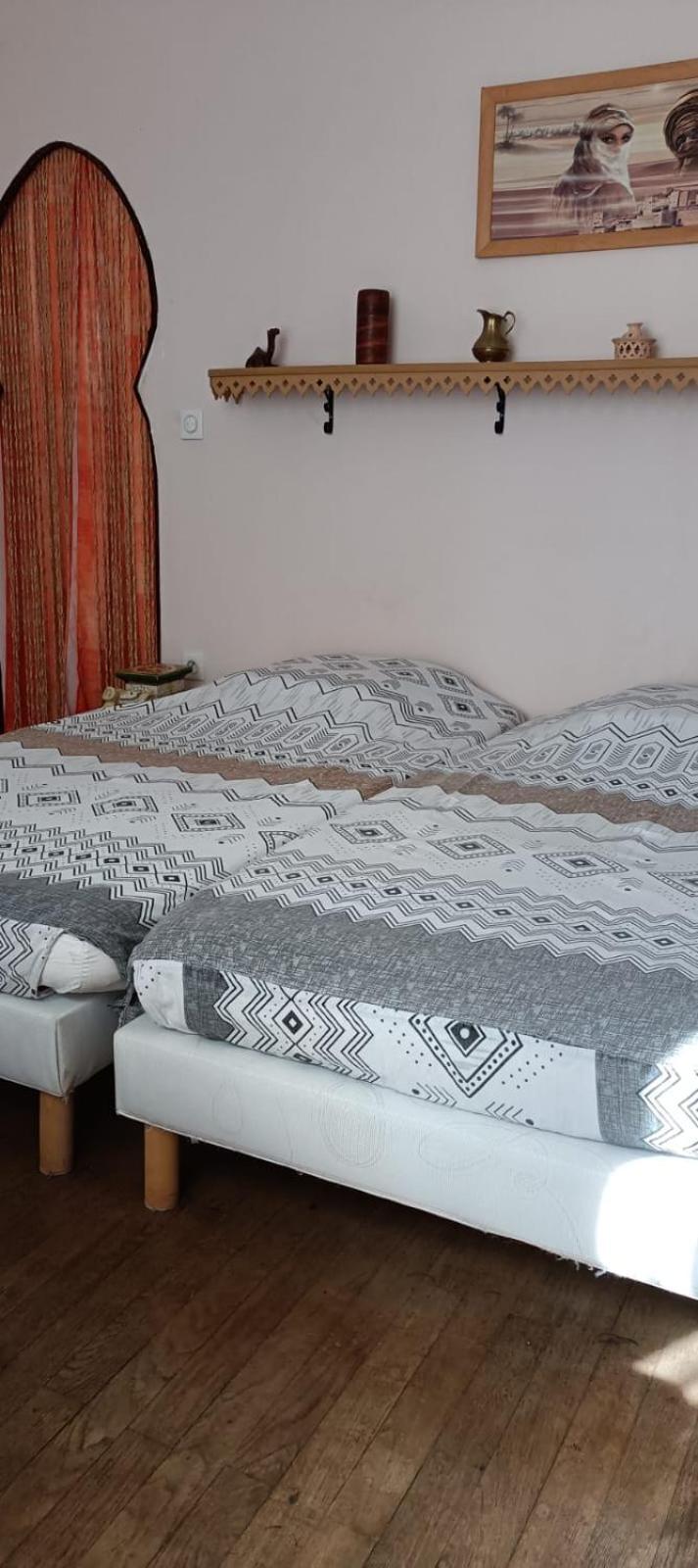 Chambre D'Hote Dans Maison Atypique Possibilite 1 Lit Supplementaire Pour 15 Euros Sancoins 외부 사진